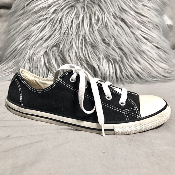 converse dainty size 8
